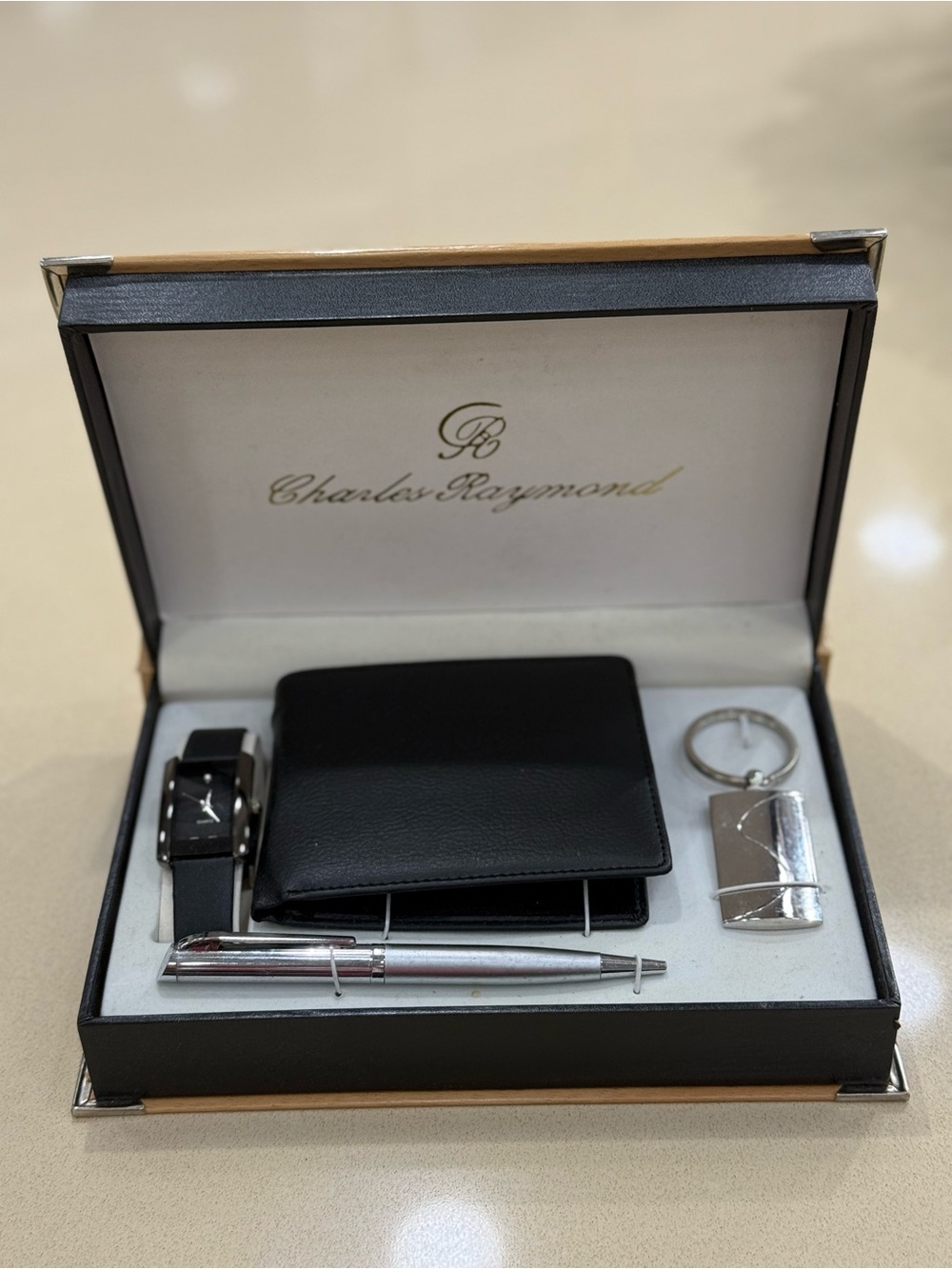 Men’s Black Leather Wallet & Silver Accessory Gift Set